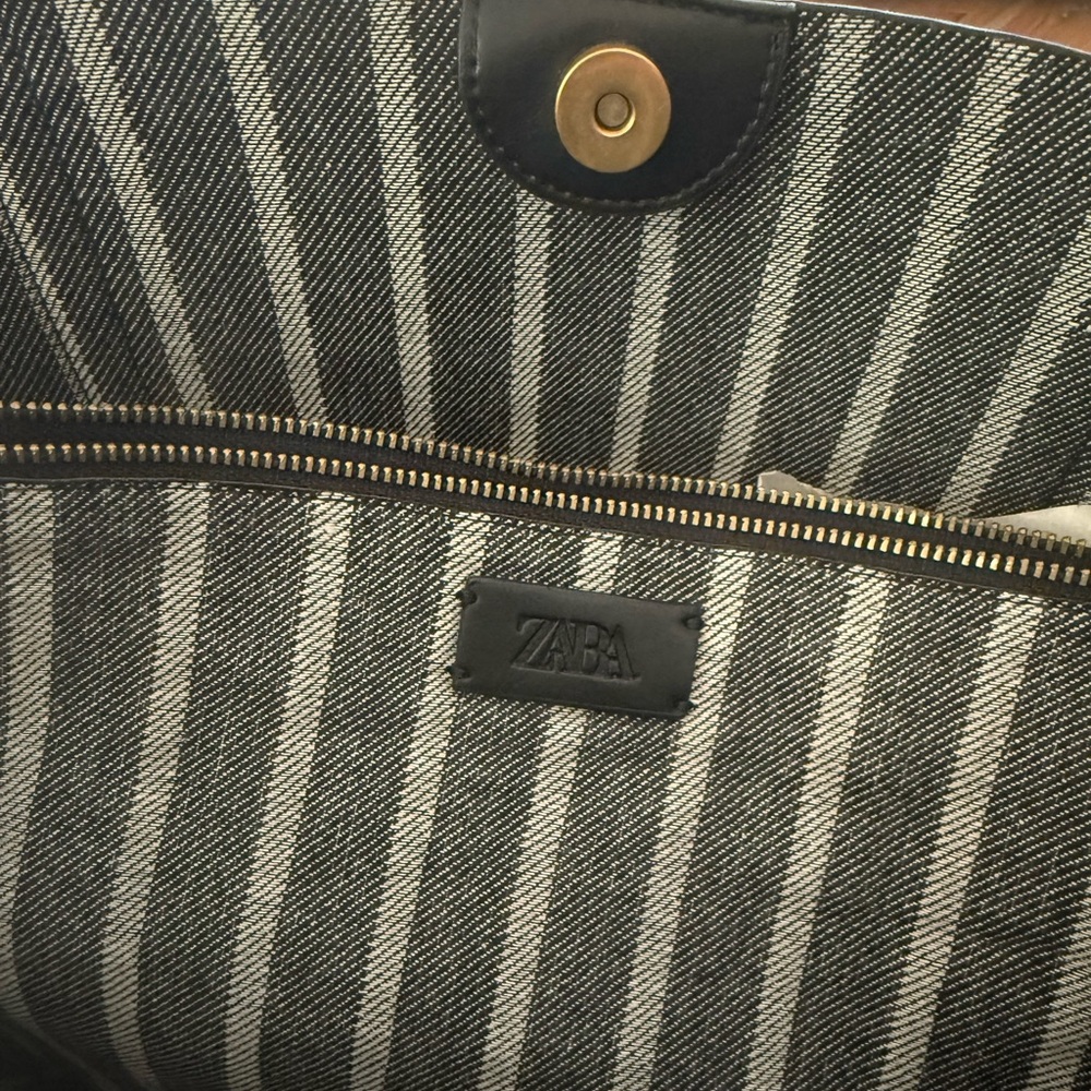 Zara Tote Bag Black - Picture 10 of 10